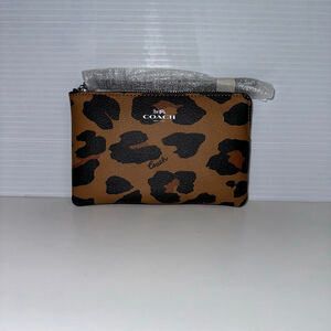 Coach Brown Black Leopard Print Corner Zip Wristlet One Size New NWT Women’s